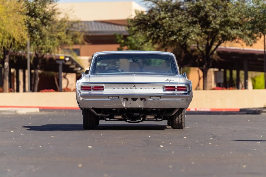 1964 Oldsmobile Starfire - Image 5 of 31