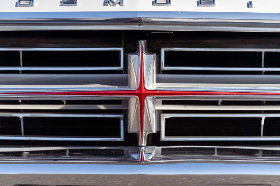 1964 Oldsmobile Starfire - Image 11 of 31