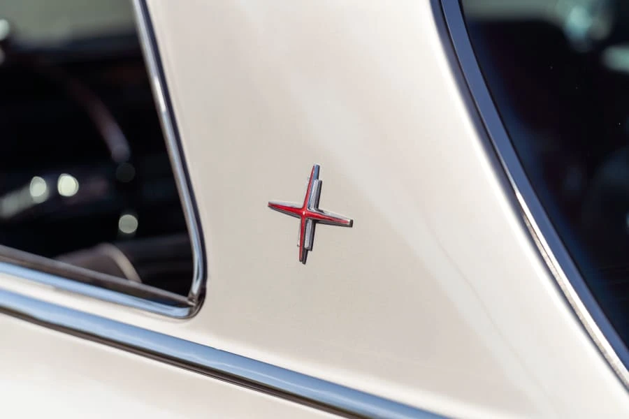 1964 Oldsmobile Starfire - Image 16 of 31