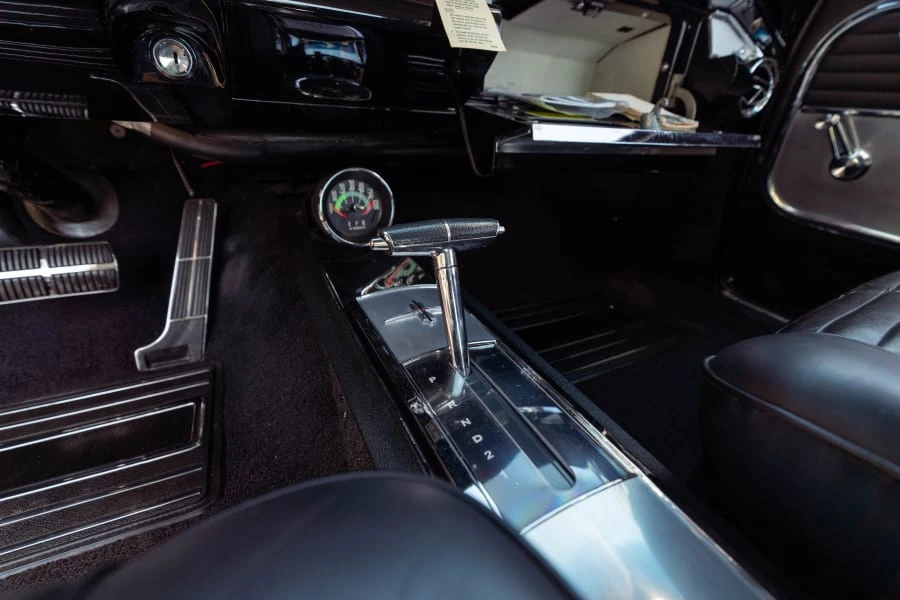 1964 Oldsmobile Starfire - Image 28 of 31