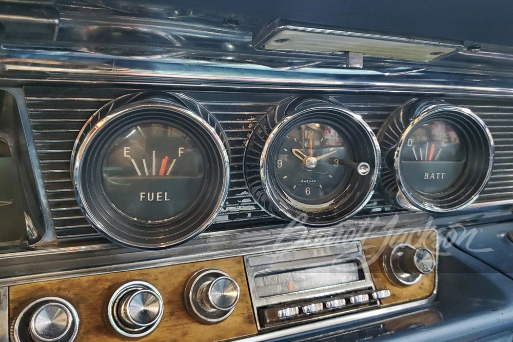 1964 Pontiac Bonneville 2nd Gen - Image 18 of 22
