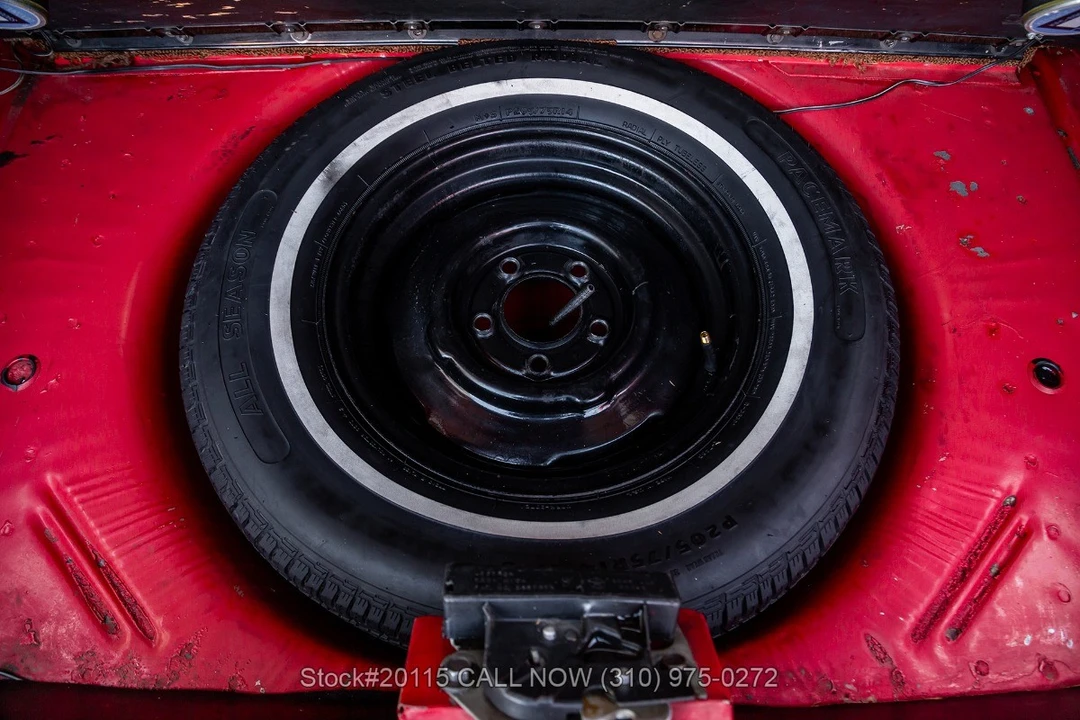 1964 Plymouth Barracuda 1st Gen - Image 28 of 31