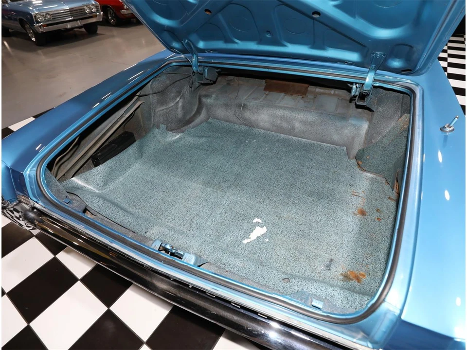 1964 Pontiac Bonneville 2nd Gen - Image 5 of 31
