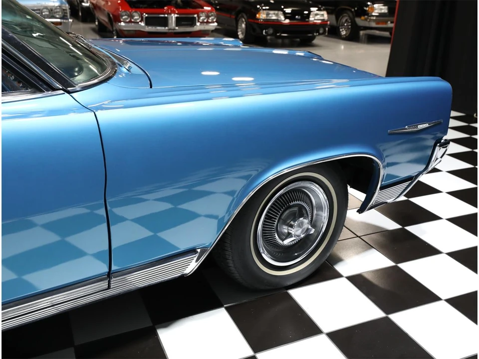 1964 Pontiac Bonneville 2nd Gen - Image 17 of 31
