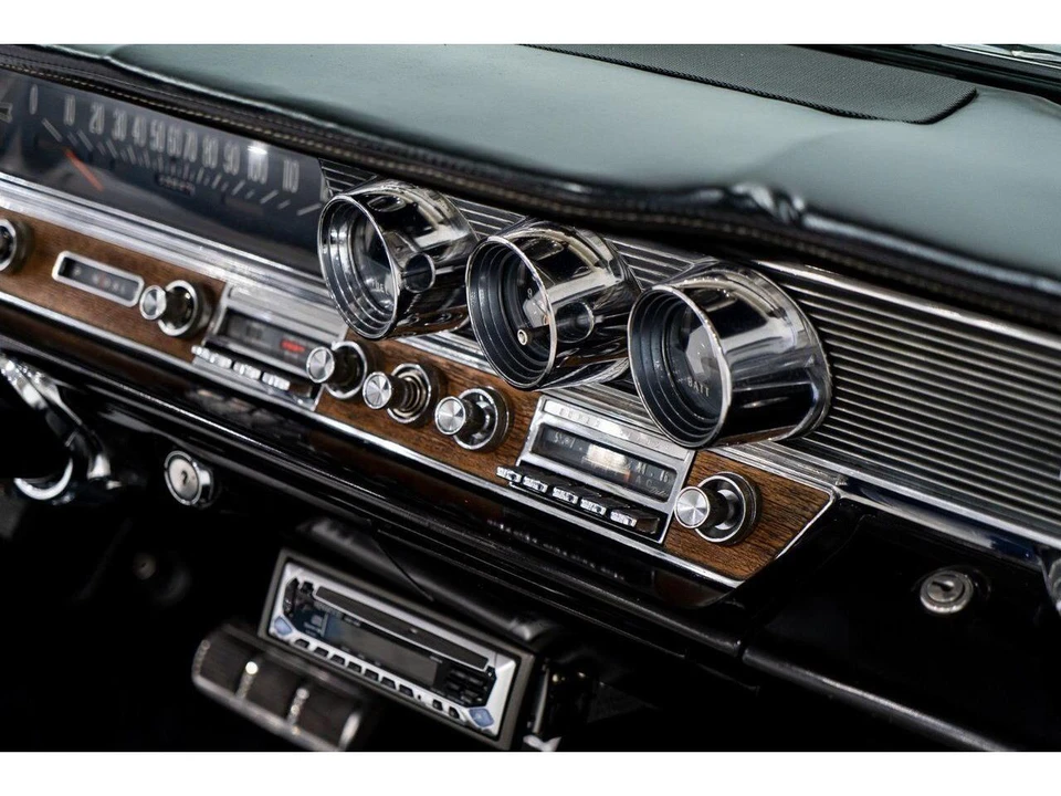 1964 Pontiac Bonneville 2nd Gen - Image 11 of 31