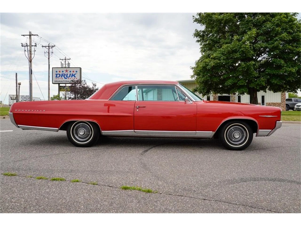 1964 Pontiac Bonneville 2nd Gen - Image 2 of 31