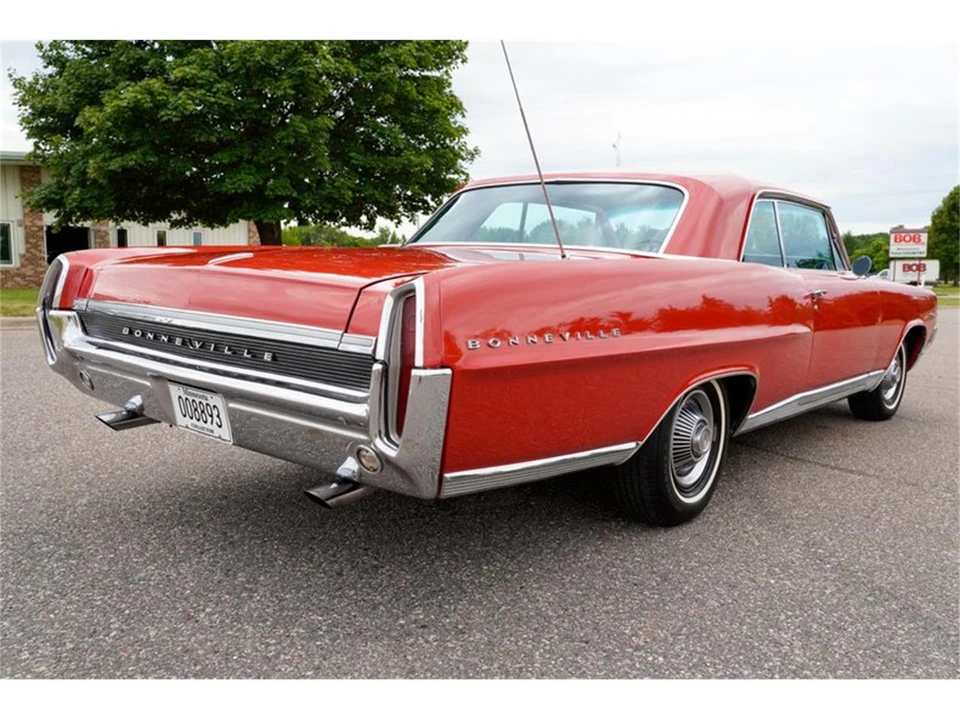 1964 Pontiac Bonneville 2nd Gen - Image 3 of 31