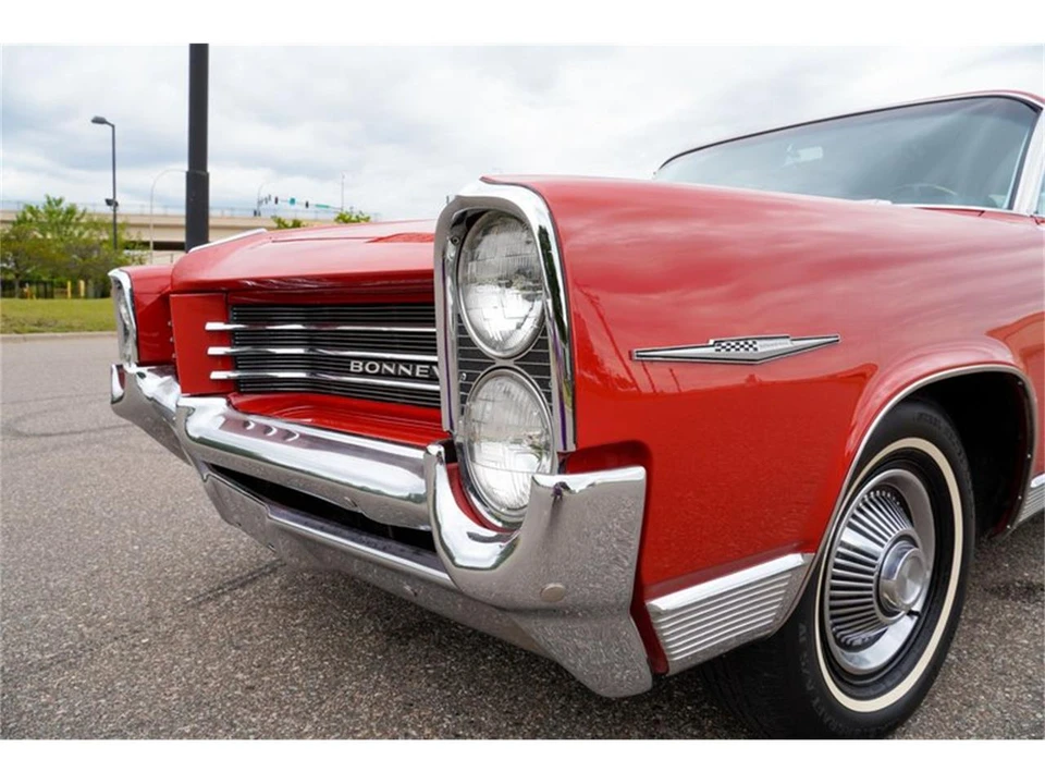 1964 Pontiac Bonneville 2nd Gen - Image 24 of 31