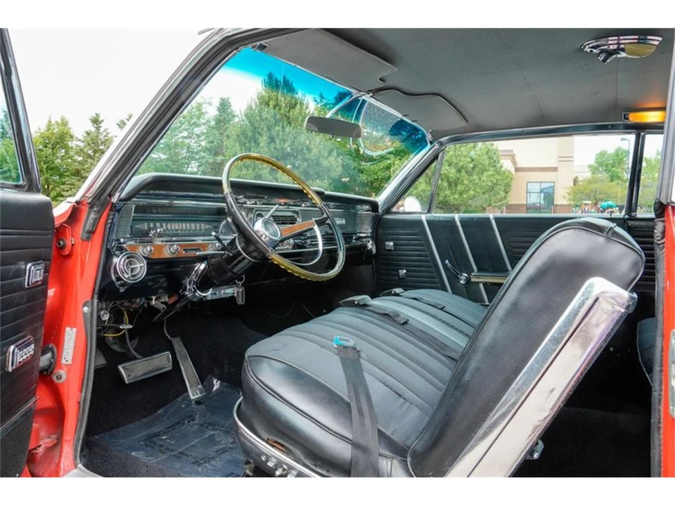 1964 Pontiac Bonneville 2nd Gen - Image 10 of 31