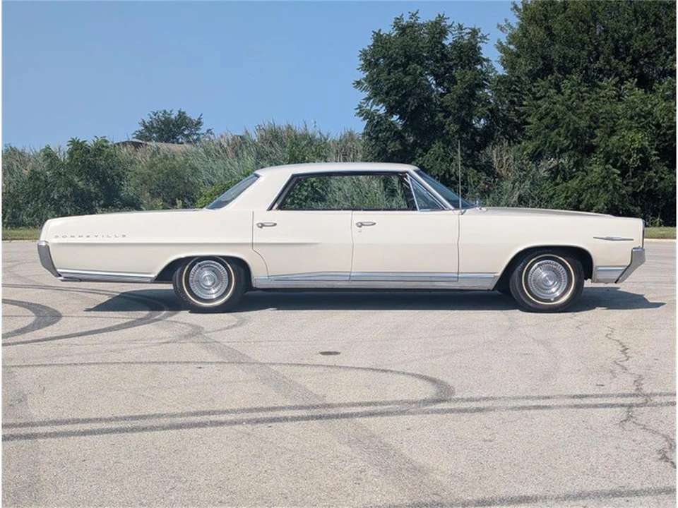 1964 Pontiac Bonneville 2nd Gen - Image 16 of 31