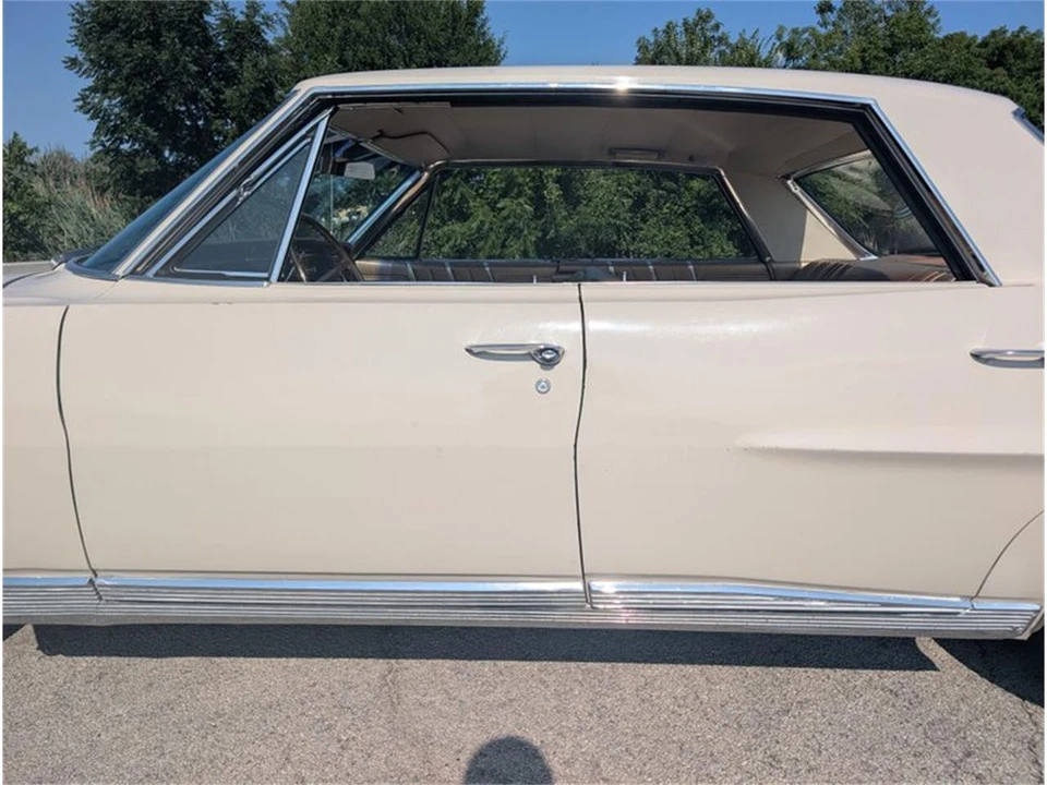 1964 Pontiac Bonneville 2nd Gen - Image 26 of 31