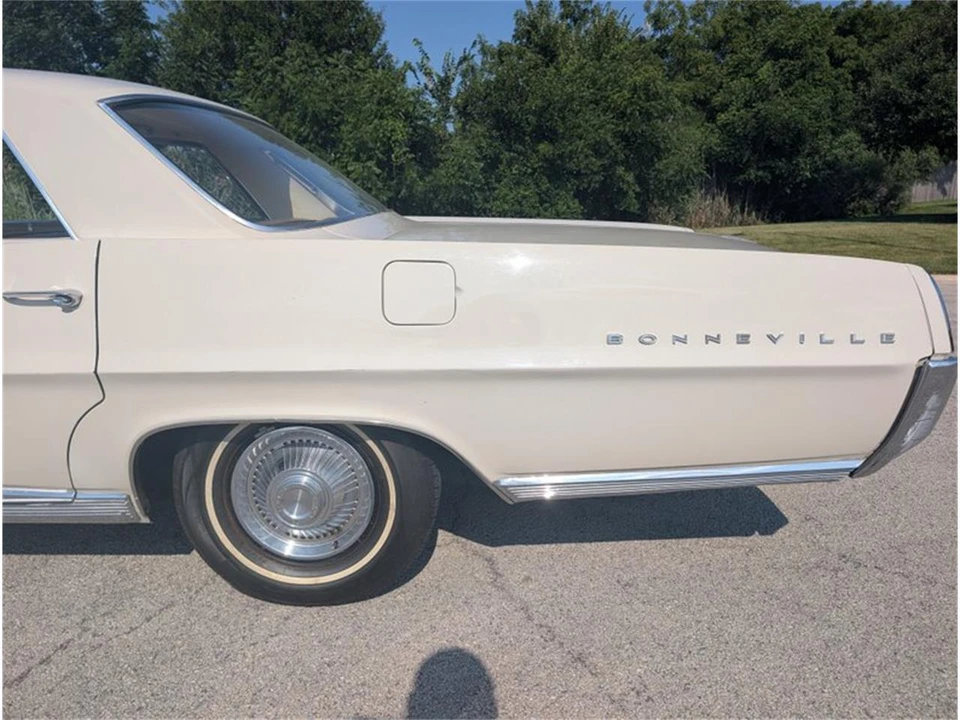 1964 Pontiac Bonneville 2nd Gen - Image 27 of 31