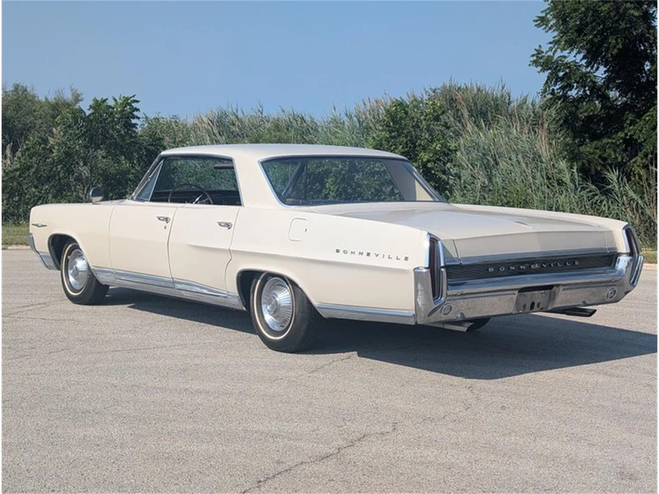 1964 Pontiac Bonneville 2nd Gen - Image 18 of 31