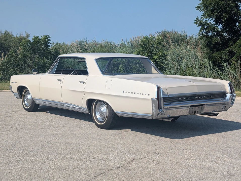 1964 Pontiac Bonneville 2nd Gen - Image 18 of 24