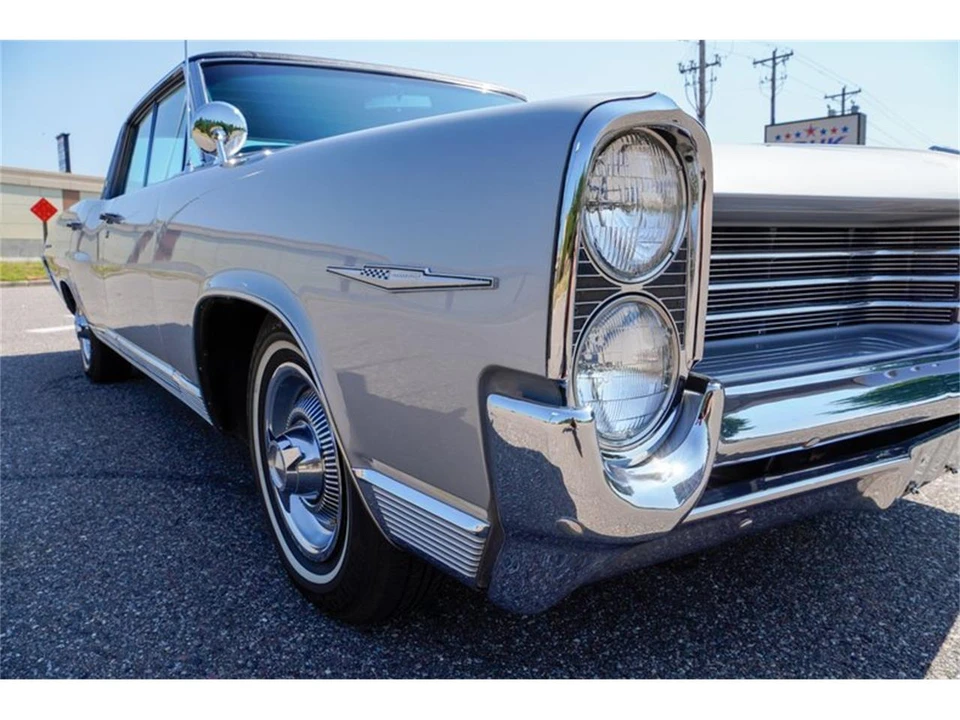 1964 Pontiac Bonneville 2nd Gen - Image 26 of 31