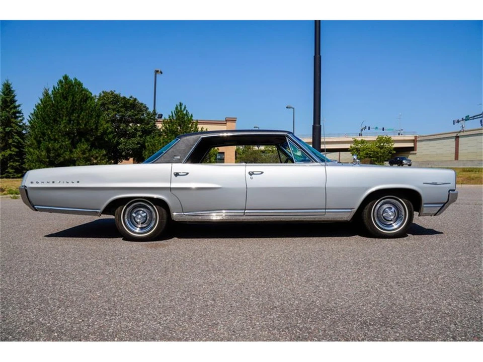 1964 Pontiac Bonneville 2nd Gen - Image 2 of 31