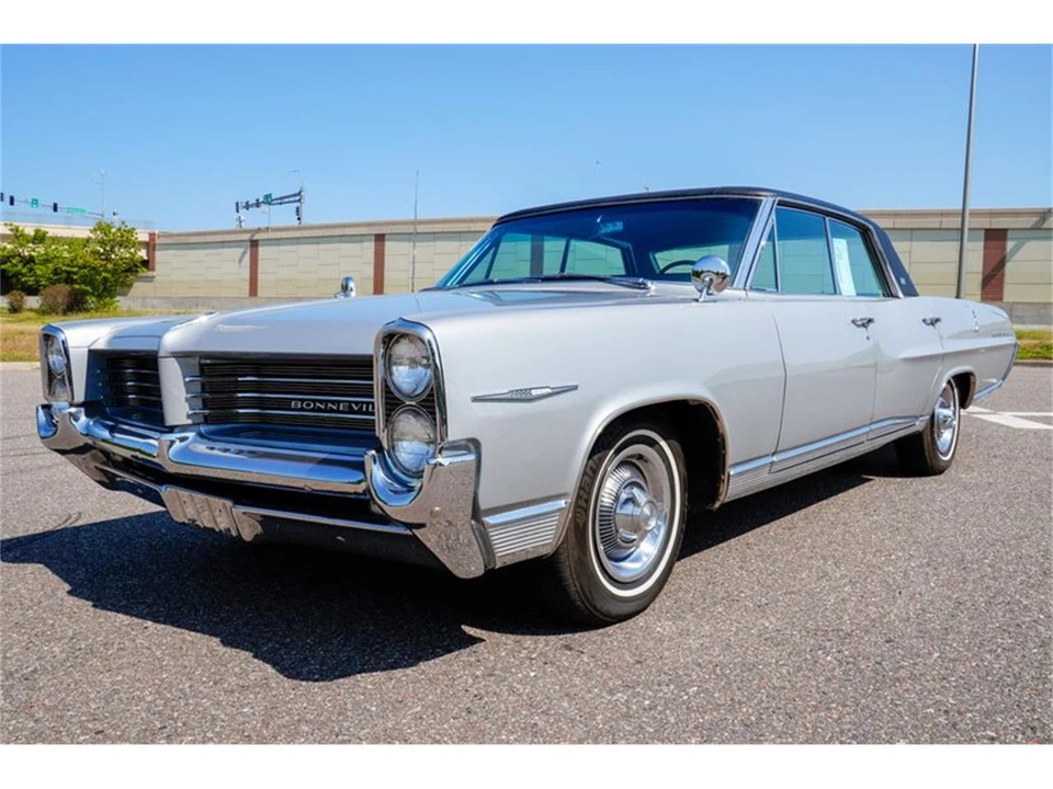 1964 Pontiac Bonneville 2nd Gen - Image 9 of 31