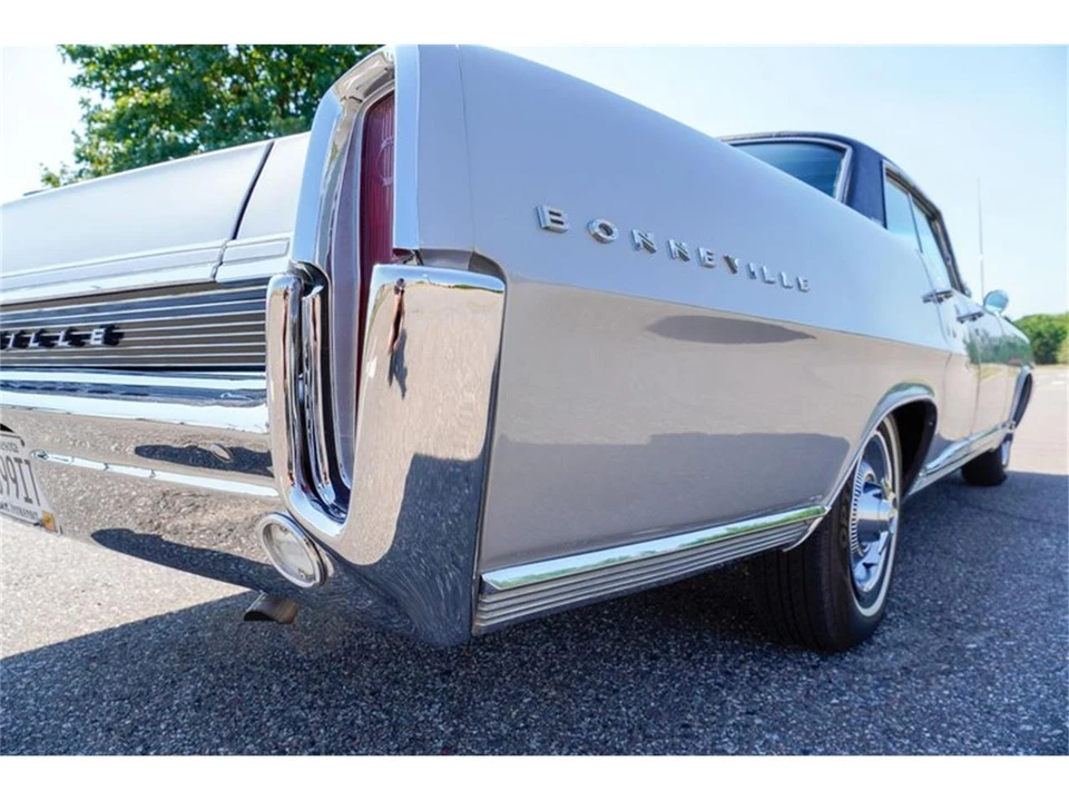1964 Pontiac Bonneville 2nd Gen - Image 29 of 31