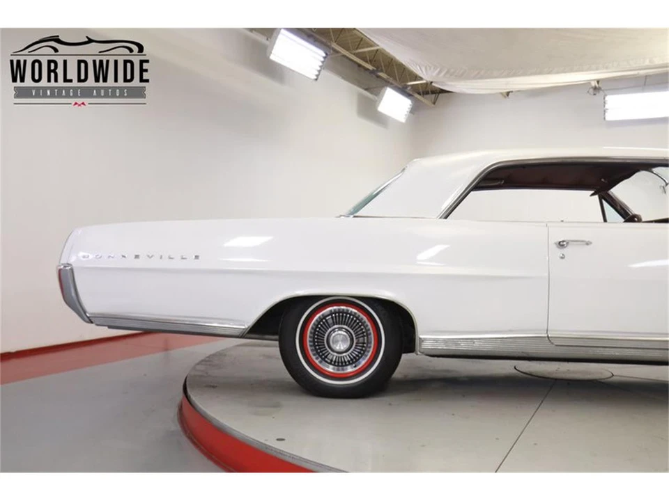 1964 Pontiac Bonneville 2nd Gen - Image 9 of 31