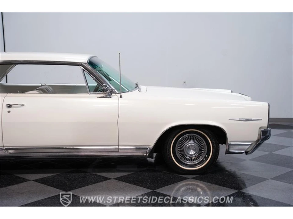 1964 Pontiac Bonneville 2nd Gen - Image 25 of 31