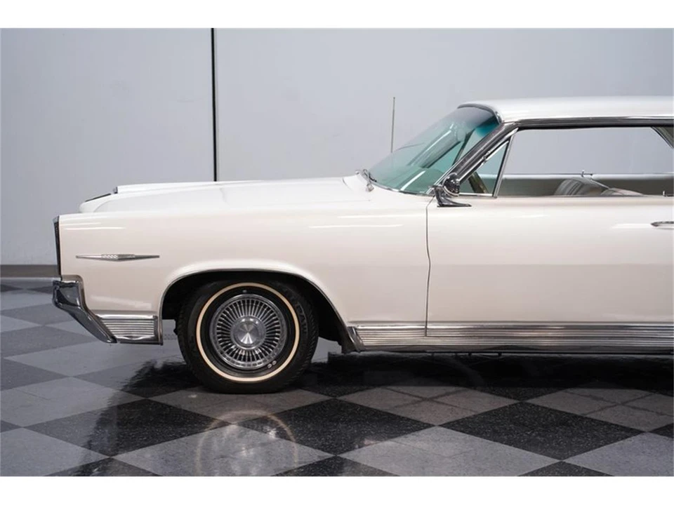 1964 Pontiac Bonneville 2nd Gen - Image 20 of 31