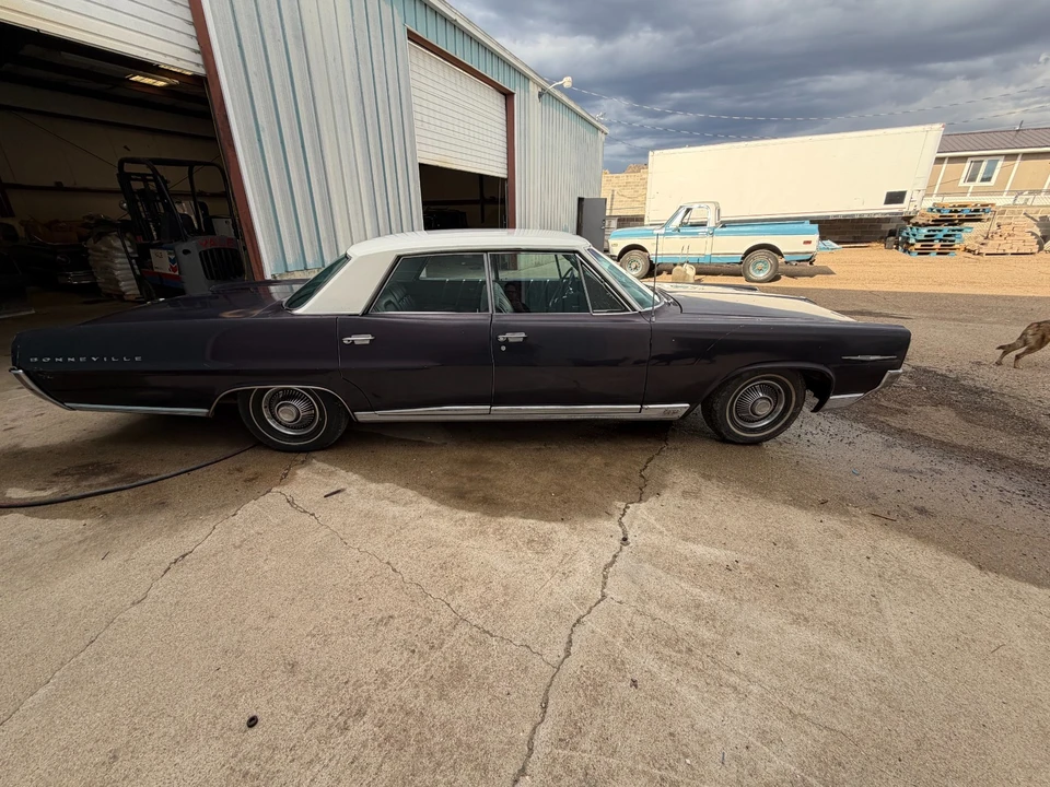 1964 Pontiac Bonneville 2nd Gen - Image 3 of 25