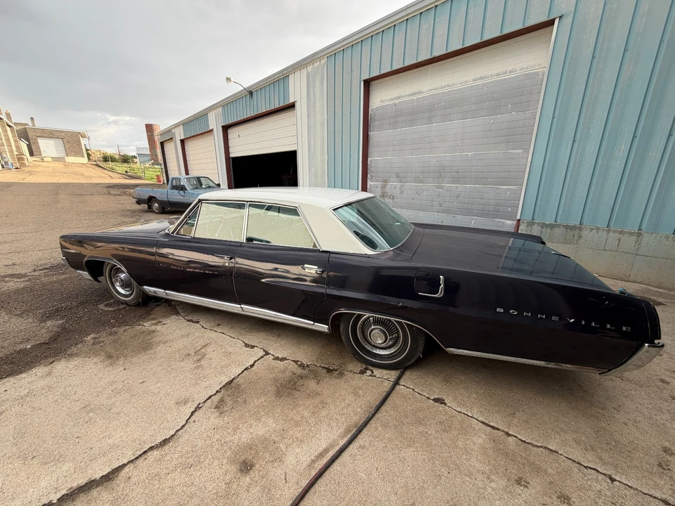 1964 Pontiac Bonneville 2nd Gen - Image 4 of 25