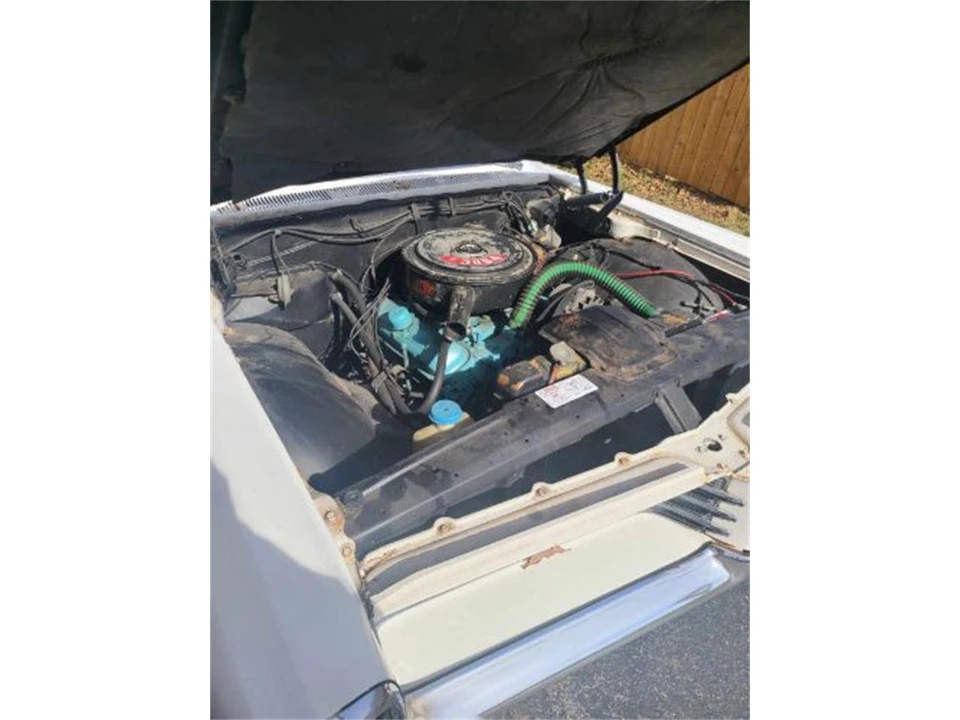 1964 Pontiac Bonneville 2nd Gen - Image 10 of 12