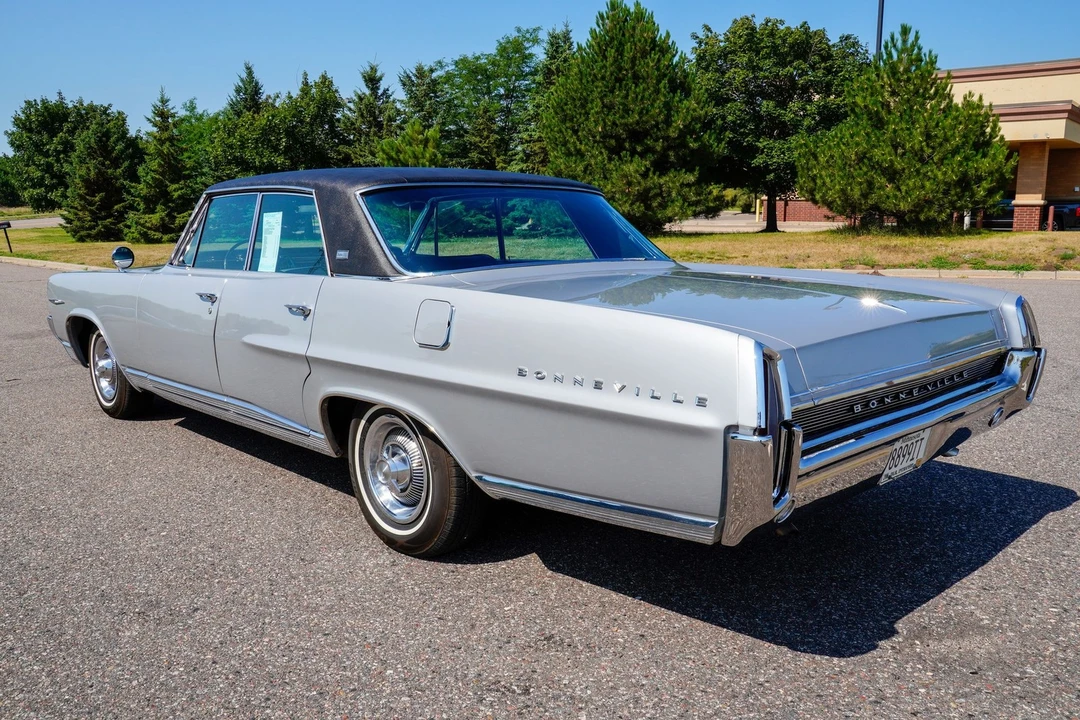 1964 Pontiac Bonneville 2nd Gen - Image 7 of 31