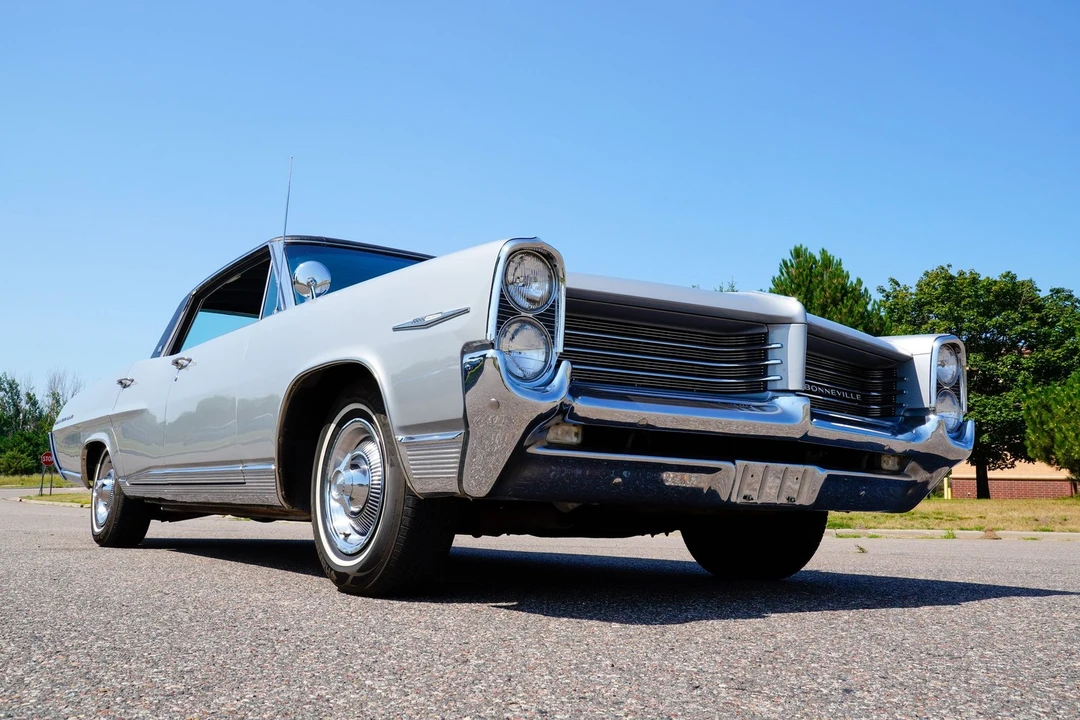 1964 Pontiac Bonneville 2nd Gen - Image 3 of 31