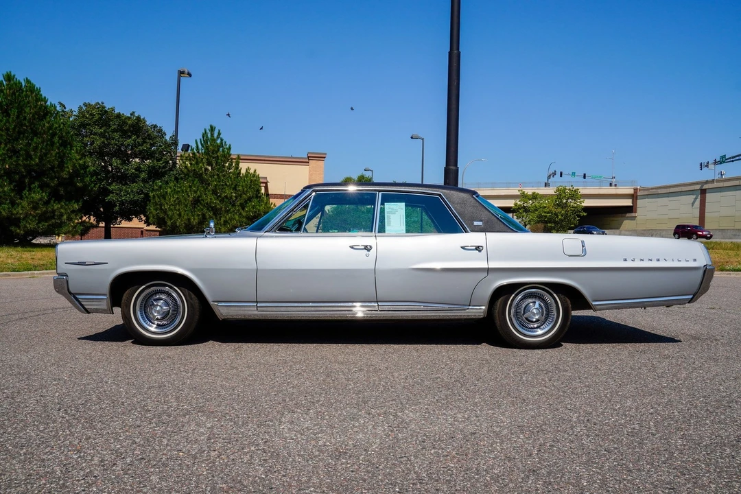 1964 Pontiac Bonneville 2nd Gen - Image 8 of 31