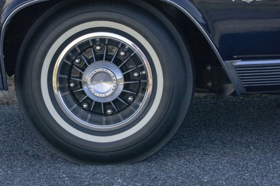 1964 Pontiac Bonneville 2nd Gen - Image 16 of 31