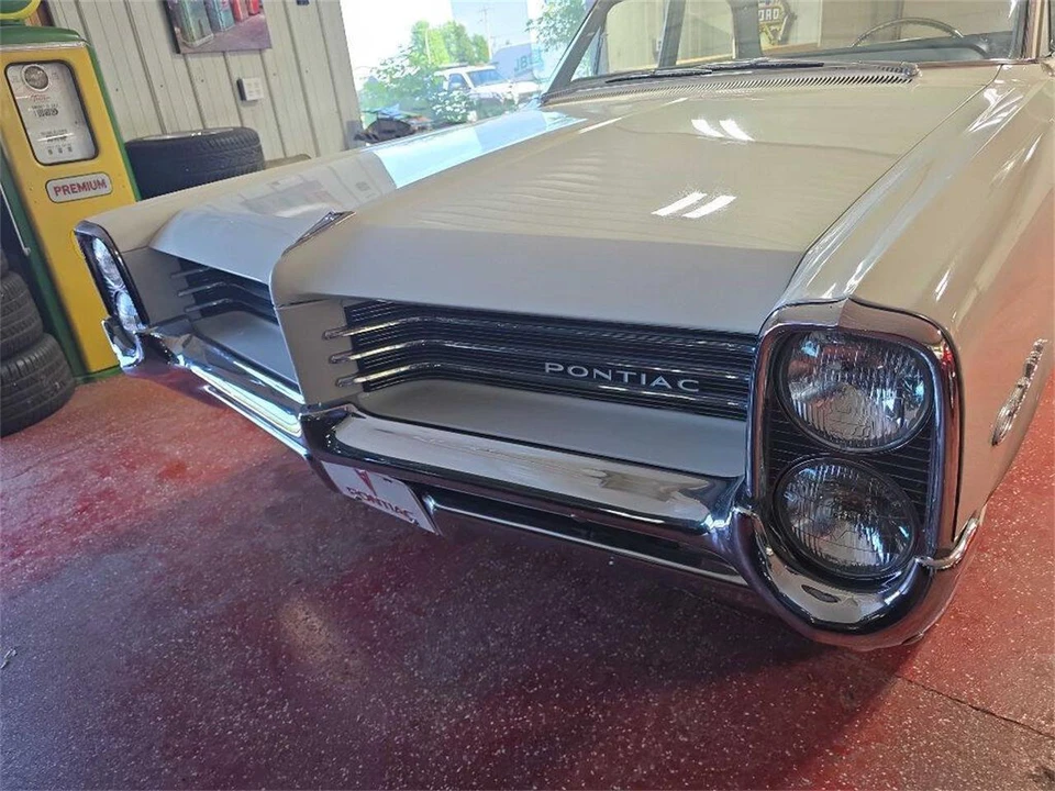 1964 Pontiac Catalina 3rd Gen - Image 2 of 31