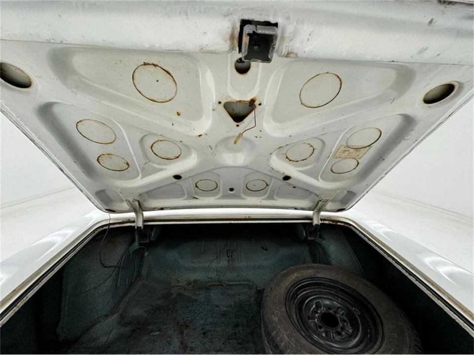 1964 Pontiac Catalina 3rd Gen - Image 30 of 31