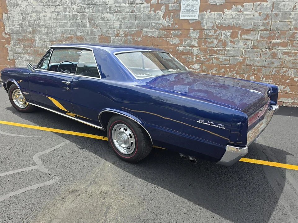 1964 Pontiac GTO 1st Gen - Image 12 of 31
