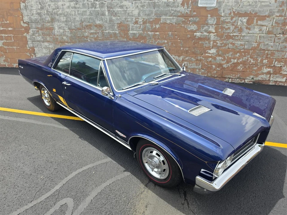 1964 Pontiac GTO 1st Gen - Image 16 of 31
