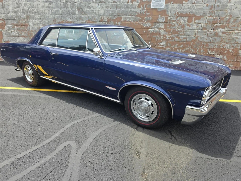 1964 Pontiac GTO 1st Gen - Image 17 of 31