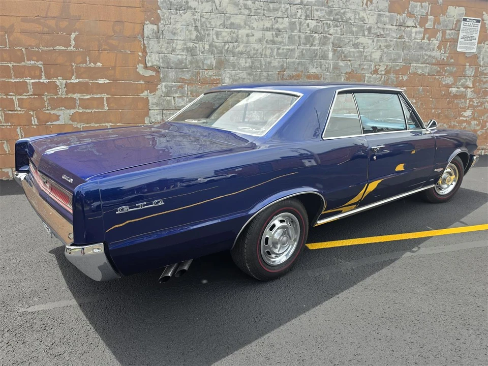 1964 Pontiac GTO 1st Gen - Image 21 of 31