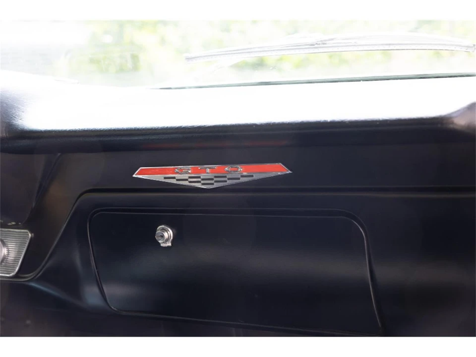 1964 Pontiac GTO 1st Gen - Image 22 of 31