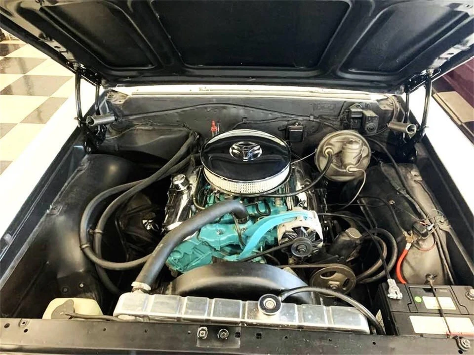 1964 Pontiac GTO 1st Gen - Image 27 of 31