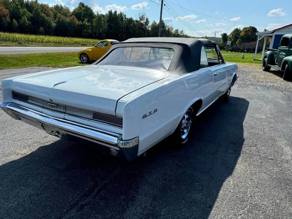 1964 Pontiac GTO 1st Gen - Image 22 of 31