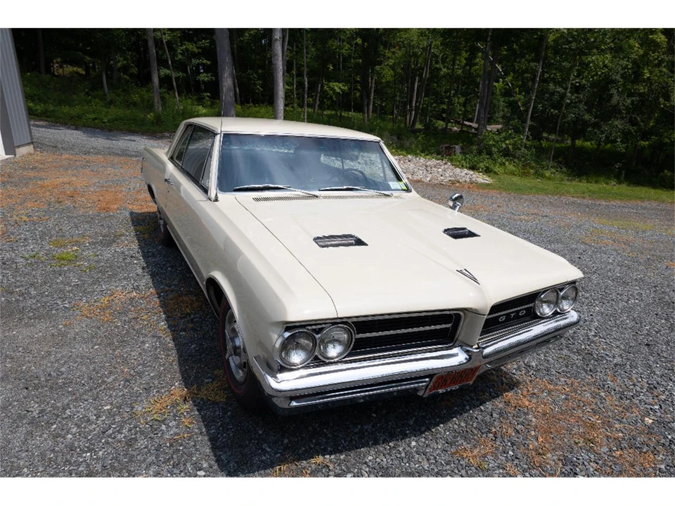 1964 Pontiac GTO 1st Gen - Image 19 of 31
