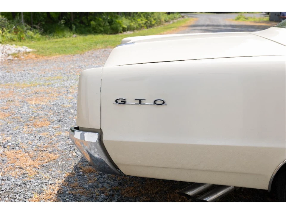 1964 Pontiac GTO 1st Gen - Image 18 of 31