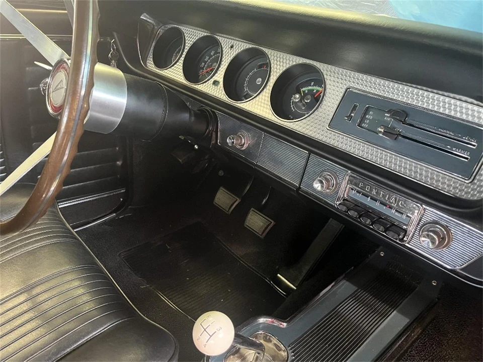 1964 Pontiac GTO 1st Gen - Image 25 of 31