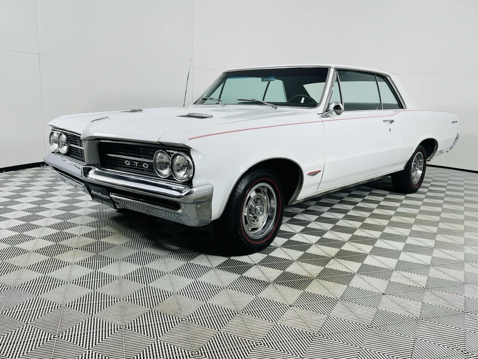 1964 Pontiac GTO 1st Gen - Image 10 of 21