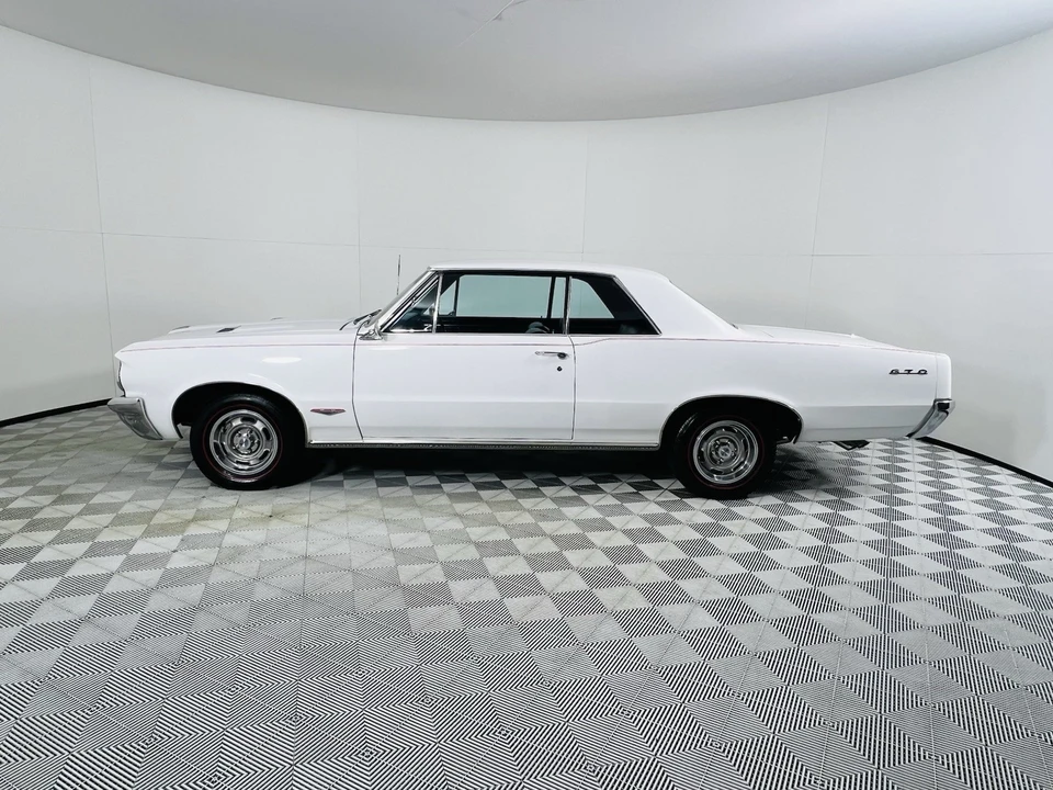 1964 Pontiac GTO 1st Gen - Image 9 of 21