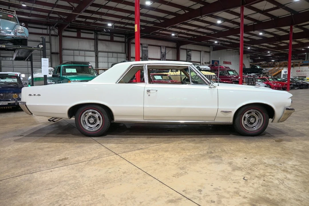 1964 Pontiac GTO 1st Gen - Image 7 of 10