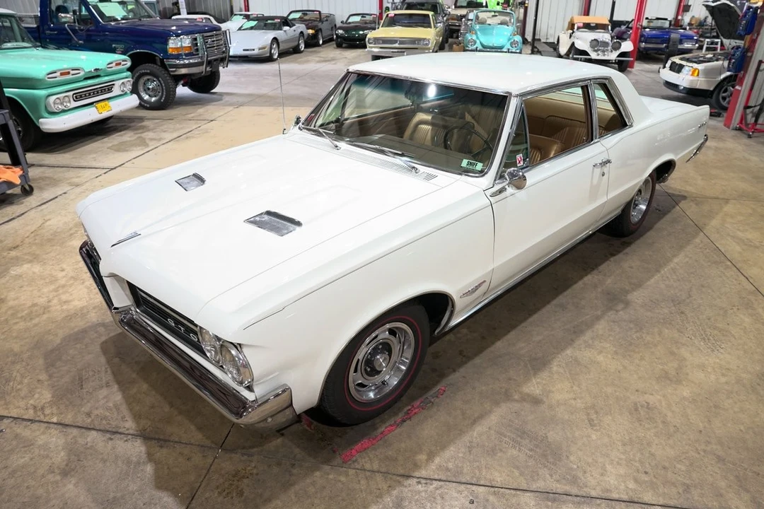1964 Pontiac GTO 1st Gen - Image 8 of 10