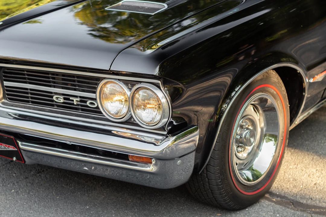 1964 Pontiac GTO 1st Gen - Image 24 of 31