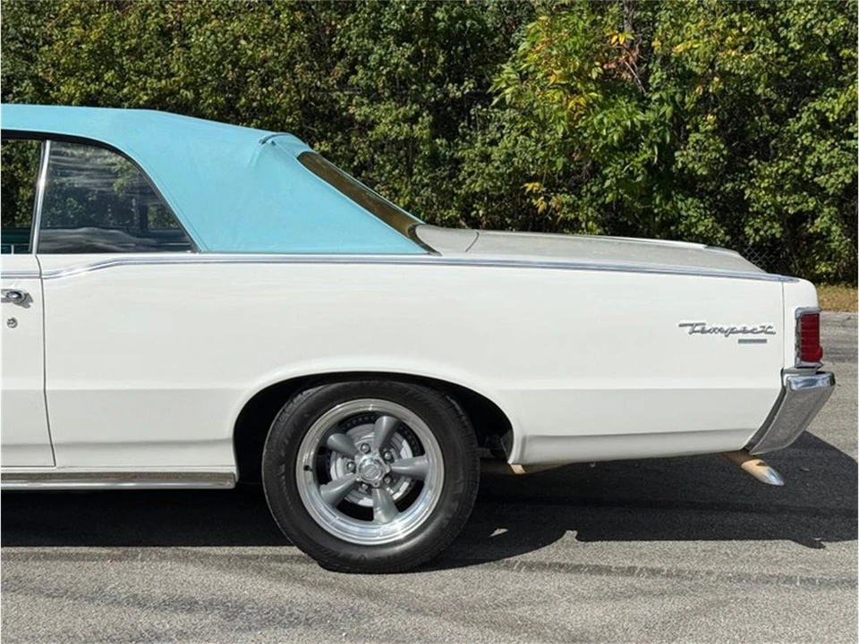 1964 Pontiac GTO 1st Gen - Image 15 of 31